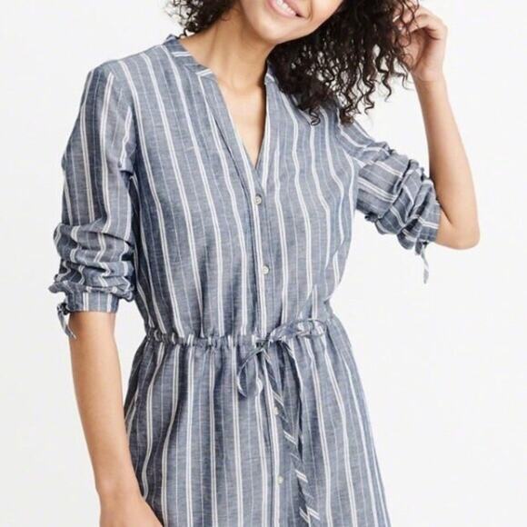 Abercrombie & Fitch Dresses & Skirts - Abercrombie and Fitch Shirt Dress